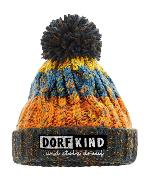 Bommelmütze mit Stickerei Dorfkind und stolz Drauf aus mehrfarbigem Strick mit Zopfmuster doppellagig warm gefüttert mit Thermalband Unisex Wintermütze
