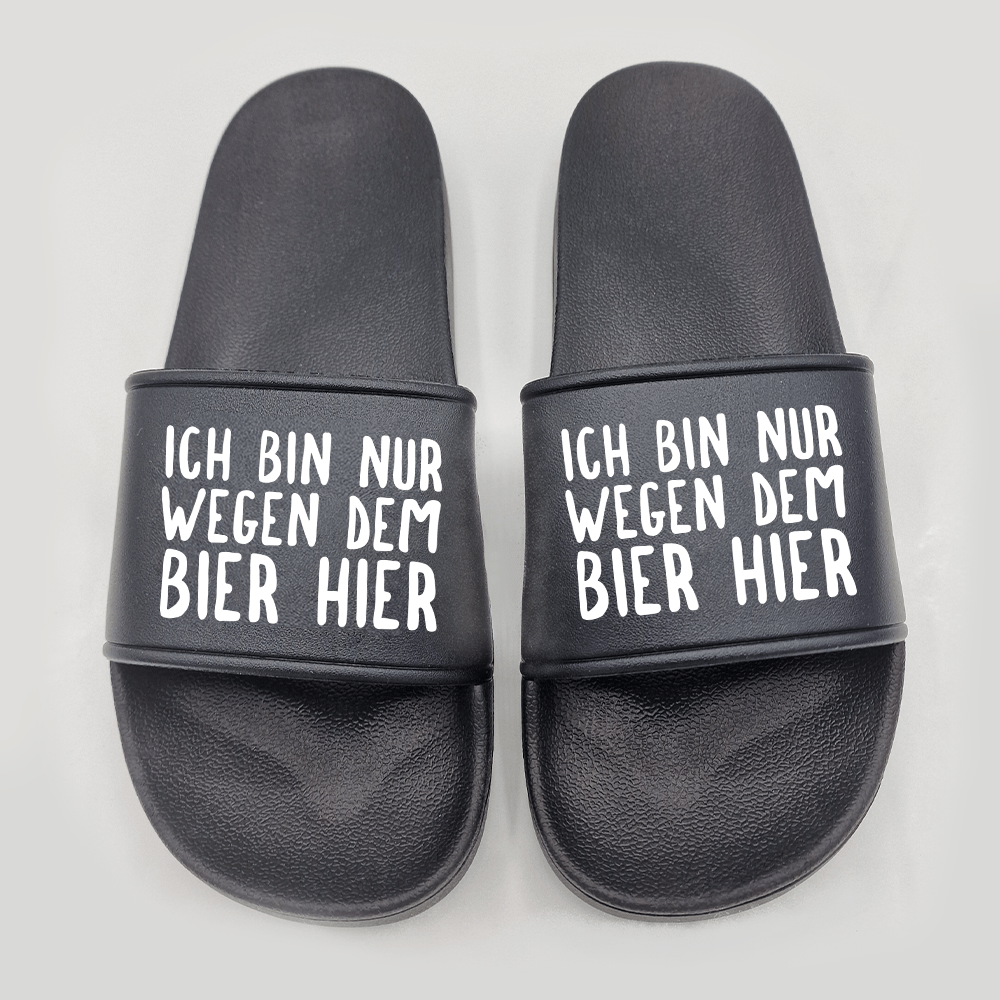 Badeschuhe Ich bin nur wegen dem Bier hier - Schwarzer - Kaffee