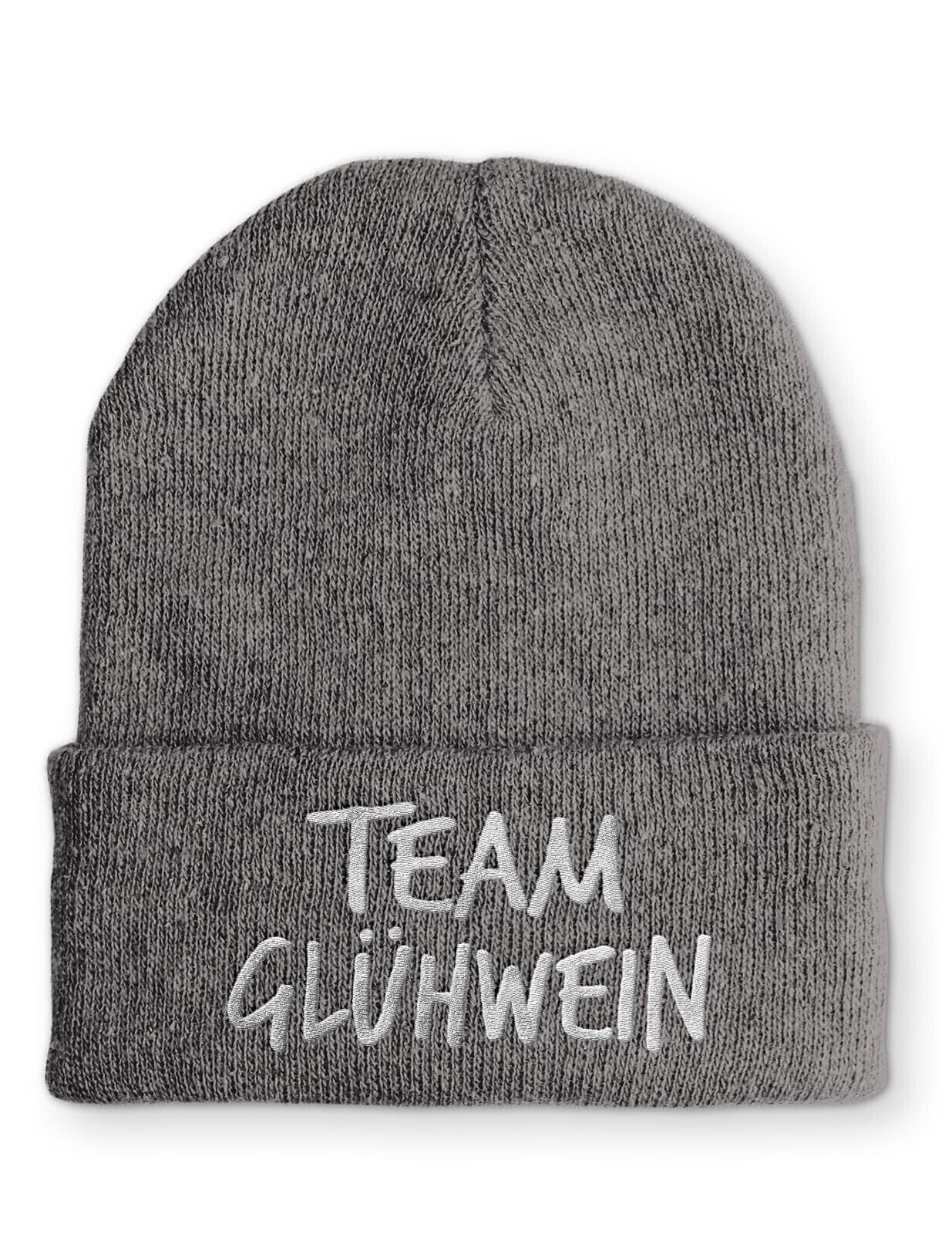 Beanie Team Glühwein Statementmütze mit gesticktem Schriftzug aus Strick für Herren und Damen Uni weich elastisch wintertauglich humorvoll Design