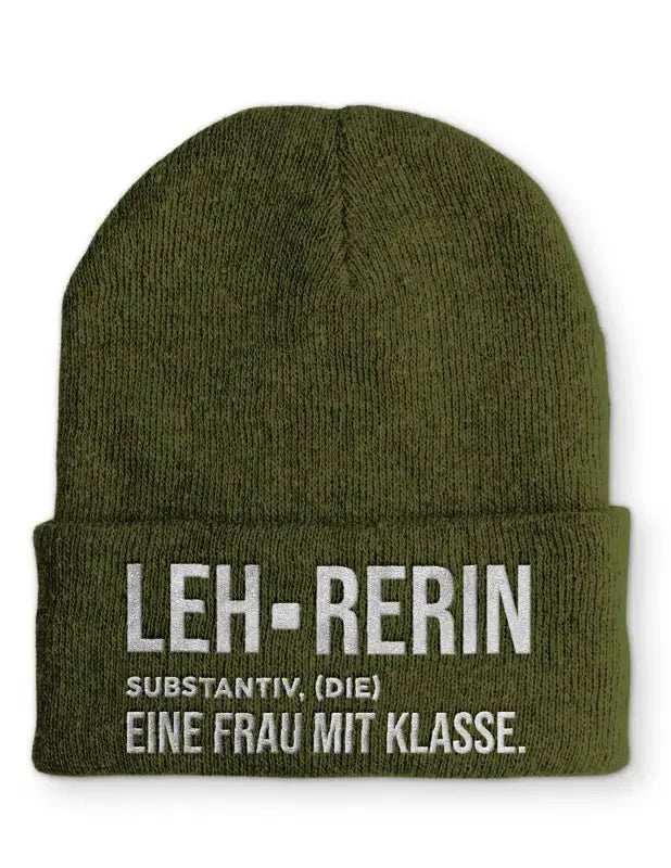 Lehrerin Eine Frau mit Klasse Statement Beanie Mütze mit Spruch - tshirtladen - Mütze