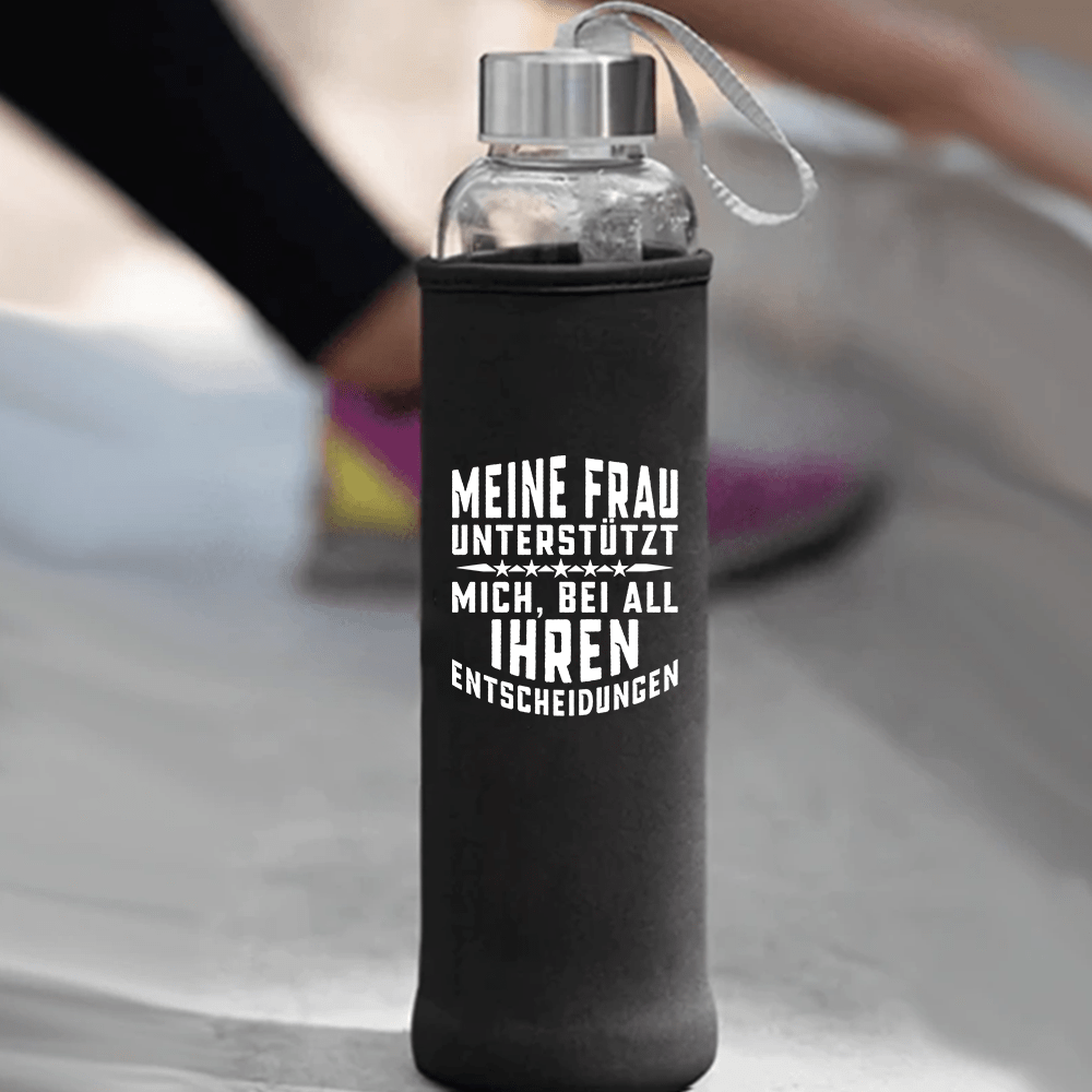 Trinkflasche Meine Frau unterstützt mich - Schwarzer - Kaffee