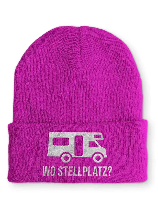 Wo Stellplatz? Statement Beanie Mütze mit Spruch - tshirtladen - Mütze